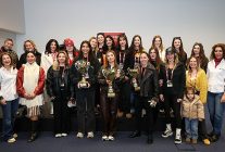 kadin suruculer istanbul parkta bulustu