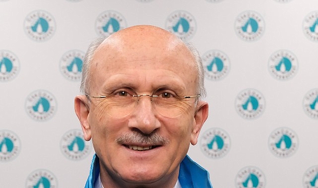 kadir gecesi ramazan ayinin en kiymetli gecesi olarak kabul ediliyor