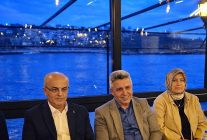 kandira belediye meclisi iftar sofrasinda bir araya geldi