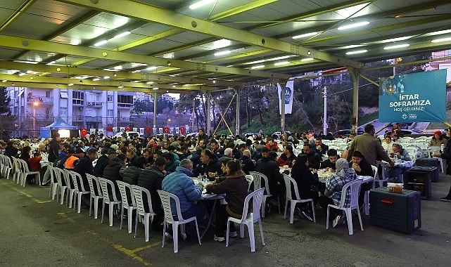 karabaglar da birlik ve beraberlik sofrasi vatan mahallesinde kuruldu