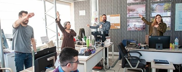 karsiyaka belediyesinde calisanlar gune sporla basliyor