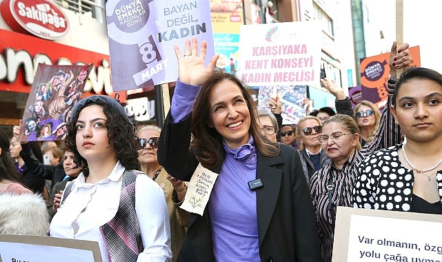 karsiyakada dolu dolu 8 mart