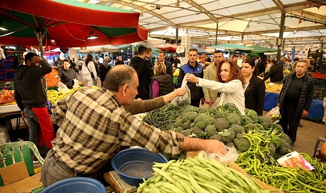 karsiyakadan cocuklari siddet sarmalindan koruyacak tarihi karar pazar yerlerinde kesici alet satisina son