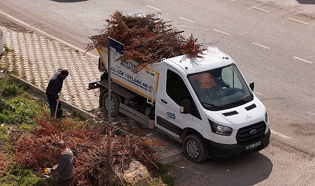 Kartepe’de Bayram Öncesi Kapsamlı Temizlik Dokunuşu 1 kartepede bayram oncesi kapsamli temizlik dokunusu
