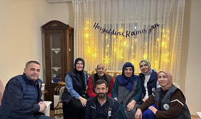 kartepede gonul sofralari kuruluyor