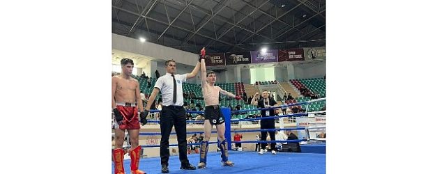 kemer belediye kick boks sporcularindan 2 bronz madalya