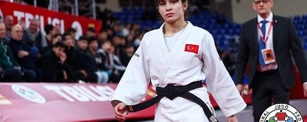 kocaelinin altin kizi tugce beder sampiyon