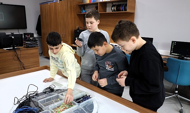 kocaelinin gelecegi bilgievlerinde sekilleniyor