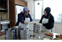 komek kursiyerleri ramazan ayi boyunca gonullere dokundu