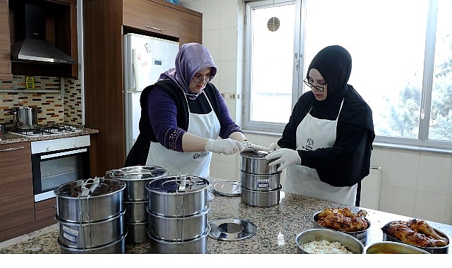 komek kursiyerleri ramazan ayi boyunca gonullere dokundu