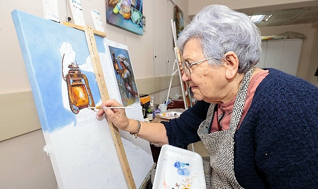 konak belediyesinden yaslilara saygi haftasinda anlamli bulusma