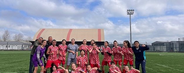 konak belediyespor sampiyonluk yolunda emin adimlarla ilerliyor