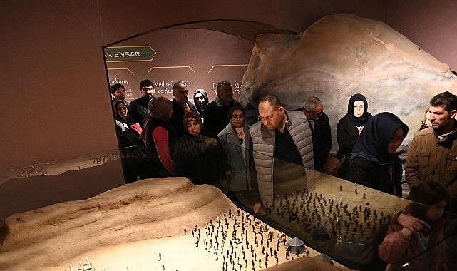 konya buyuksehirin siyer sergisi ramazanin manevi ikliminde yogun ilgi goruyor