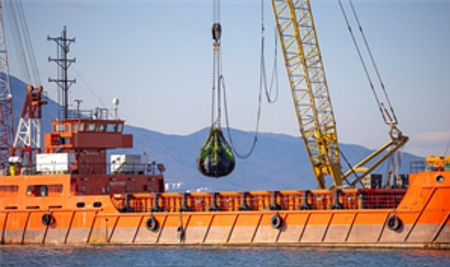 korfezden 1 milyon ton camur cikarildi