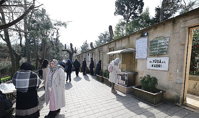 kucukcekmeceli kadinlar ramazan ayinda yusa tepesinde