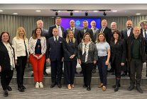 kuresel belirsizlige karsi recete guven teknoloji ve ortak akil