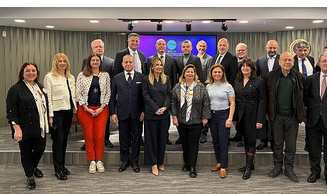 kuresel belirsizlige karsi recete guven teknoloji ve ortak akil