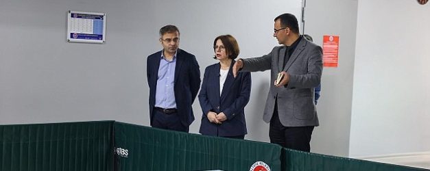 maltepe belediye baskani koymen spor yapan kadinlarla bulustu