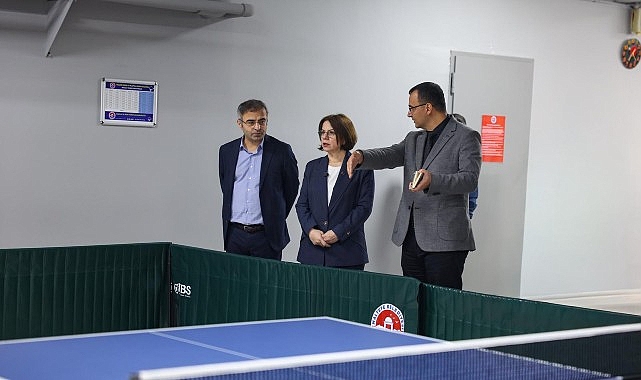 maltepe belediye baskani koymen spor yapan kadinlarla bulustu