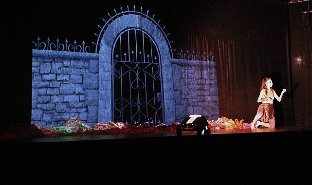 maltepede tahtaci fatmadan siluete kadinlarin hikayesi