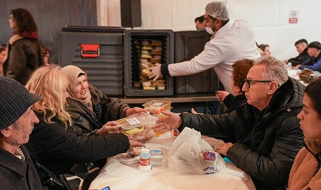 maltepeliler kadir gecesinde ayni sofrada bulustu