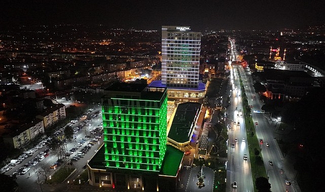 manisa buyuksehir belediyesinden tip bayramina ozel isiklandirma