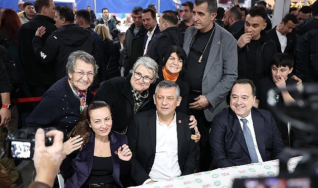 manisada iftar bereketi binlerce vatandas ayni sofrada bulustu