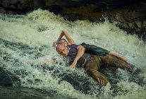 netflix basrollerinde charlize theron ve taron egertoni bulusturan aksiyon ve gerilim dolu apexin resmi tanitim fragmanini paylasti