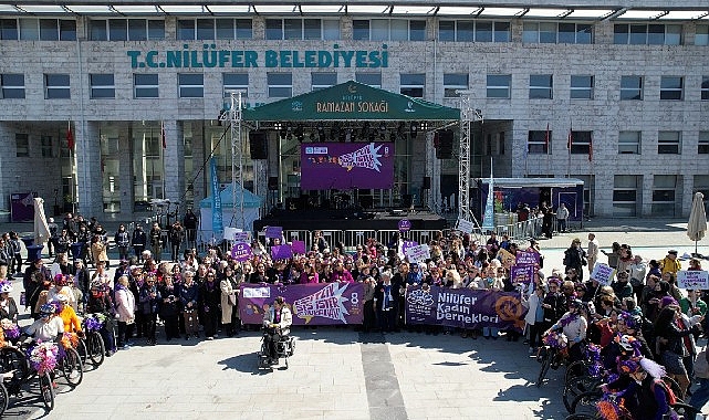 niluferde kadinlar tek ses oldu esitlik ses ister biz buradayiz