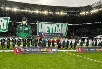 o cocuklar macta yerlerini aldi