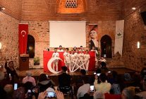 osmangazi belediyesi engel tanimayan yureklerle milli ruhu yansitti