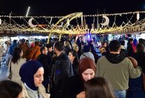 osmangazi meydaninda ramazan coskusu suruyor