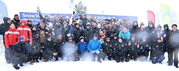 osmangaziden uludagda nefes kesen kar voleybolu solen