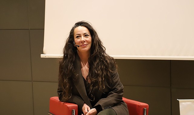 oyuncu zeynep ozyagcilar ile 8 marta ozel soylesi