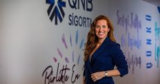 qnb sigorta n a r projesi ile genc kizlarin egitim ve kariyer yolculuguna rehberlik ediyor