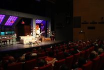 sehir tiyatrolari 27 mart dunya tiyatro gununu tum sahnelerinde tiyatroseverlerle kutladi