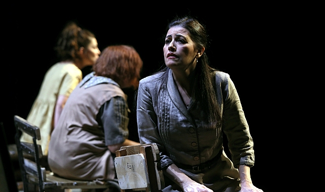 sehir tiyatrolari 8 mart dunya kadinlar gununde iki etkinlikle sahnede