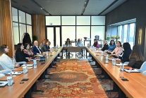 sektorun lider sirketleri yeni donemde teknolojide kadin derneginin yonetim koltuklarina oturdu