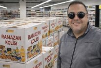 unlu fenomen okan boyar ramazan ayinda da iyilik seferberligini surduruyor