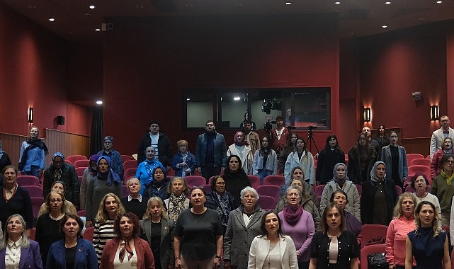 uskudarda ismini vermek istemeyen soylesi ile kadinlarin sessiz kalan sorunlari konusuldu