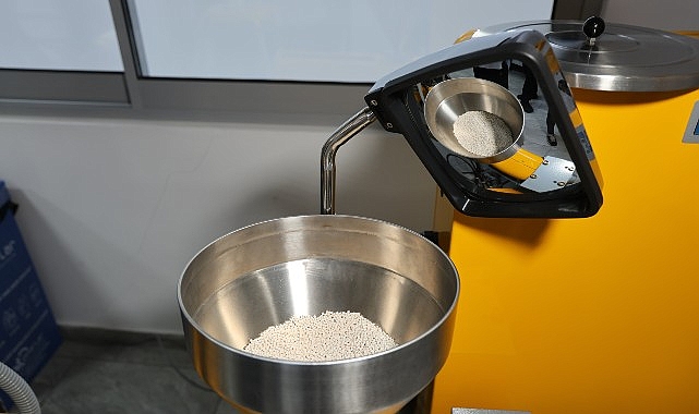 yeni tek kullanimlik plastik duzenlemesi sanayide donusumu baslatiyor dogru malzeme ayrimi yapilirsa biyoplastikler turkiye icin stratejik firsat