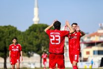 zirvenin tek sahibi burhaniye belediyespor