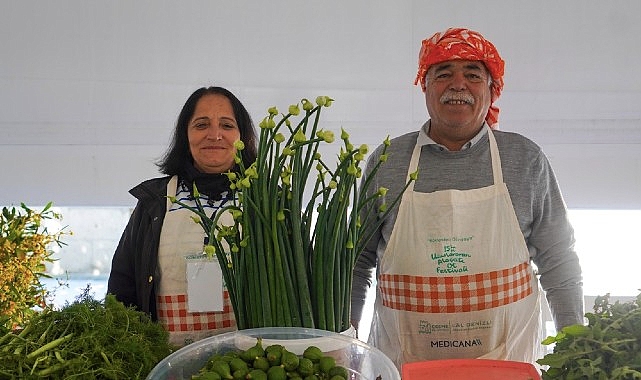 15 uluslararasi alacati ot festivalinde stantlar acildi yarismalar ve etkinlikler hafta sonu boyunca suruyor