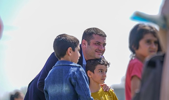 18 ucurtma senligi coskuyla gerceklesti