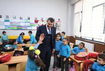 21144525 BAKAN YUSUF TEKYN DUZCEDE YLKOKUL ACILIYINA KATILDI 6