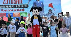 23 nisan cocuk ve ucurtma festivali bayram coskusuyla yasaniyor