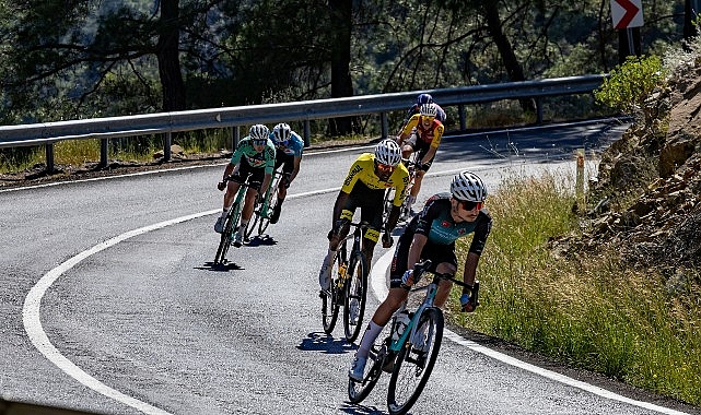 61 cumhurbaskanligi turkiye bisiklet turunda dorduncu gun