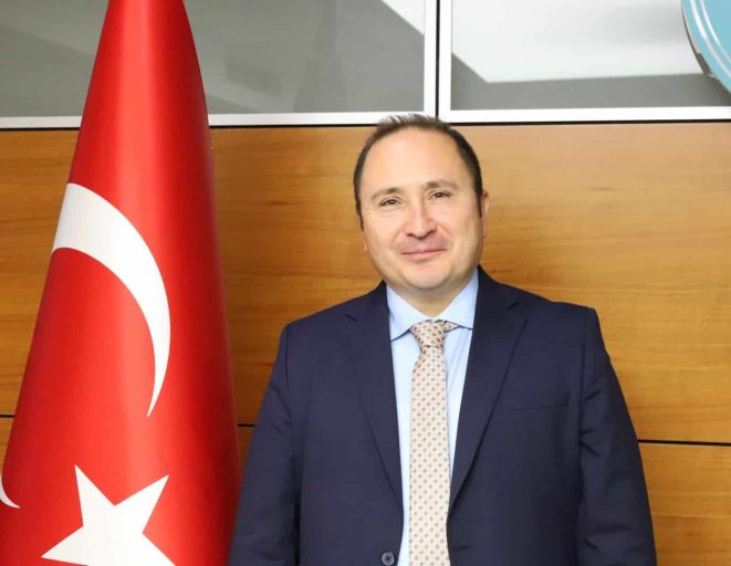 Rektor Prof. Dr. Rasim Akpinar min