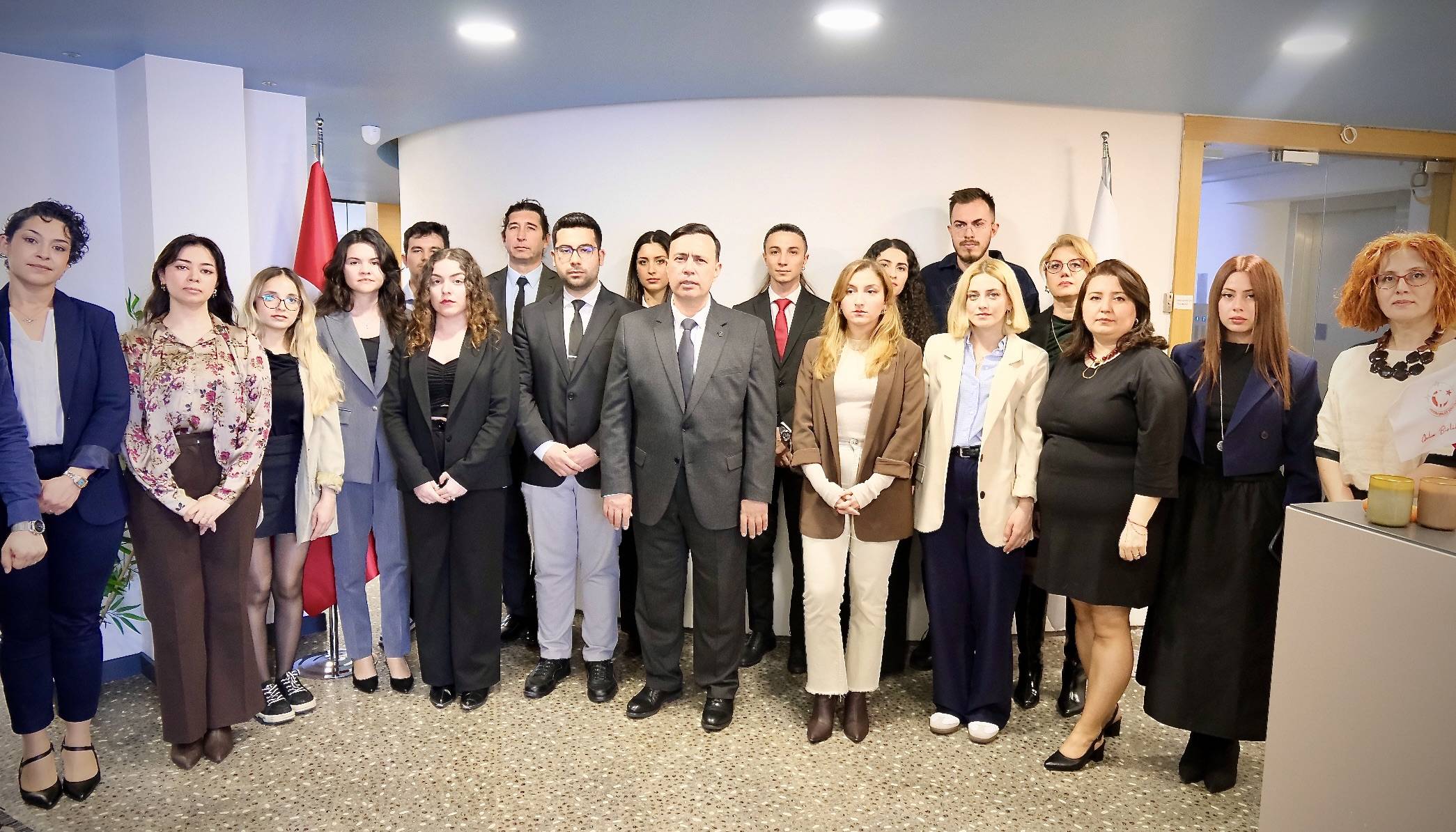 Siddet Artik Sinir Tanimiyor Okullardan Hastanelere