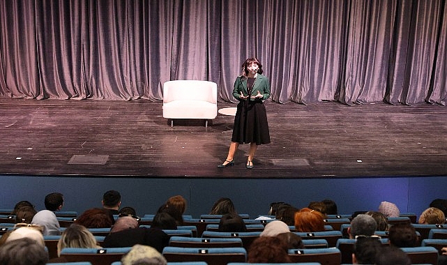 akademisyen anne cankayalilarla bulustu